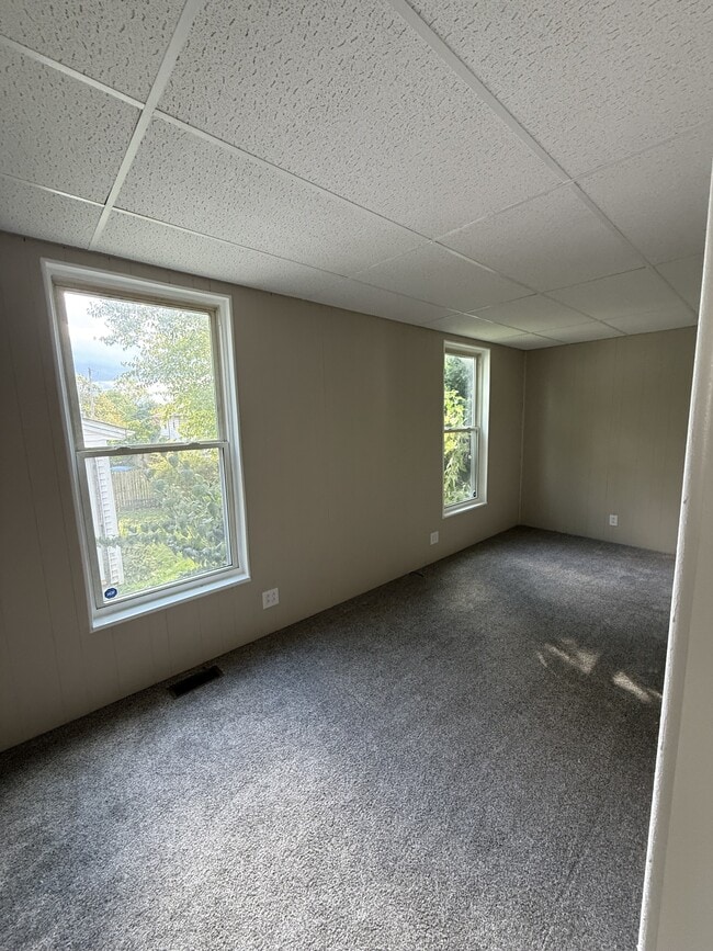 Building Photo - 1452 Honodle Ave