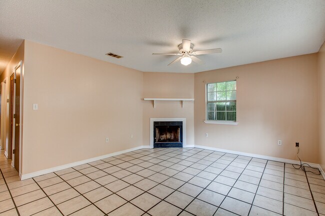 Building Photo - 5596 Daugherty Rd