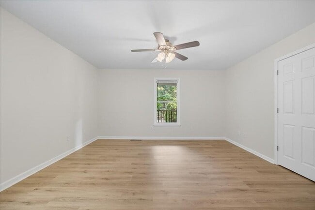 Building Photo - 4201 Autumn Lake Dr