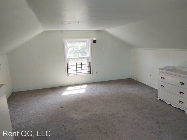 Building Photo - 2 br, 1 bath House - 2313 18th St A