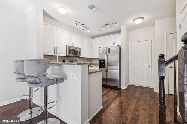Building Photo - 15262 Torbay Way