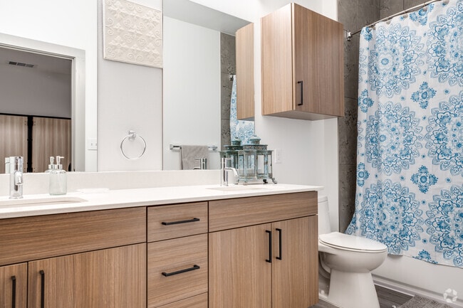 B1 - 2BR, 2BA - 802SF - Point North