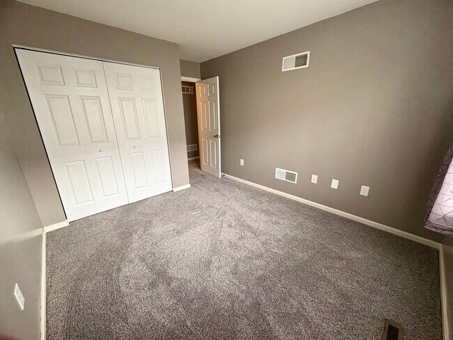 Building Photo - 3 Bedroom 4 Bathroom Available in Hummelstown!