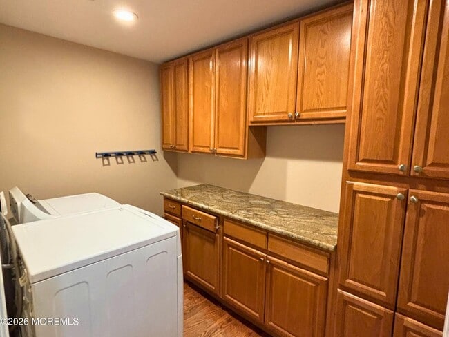 Building Photo - 16 Maryland Ave