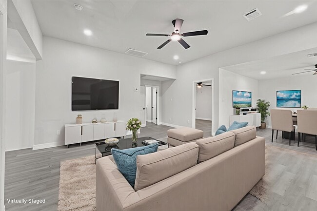 Building Photo - 1615 Hiller St