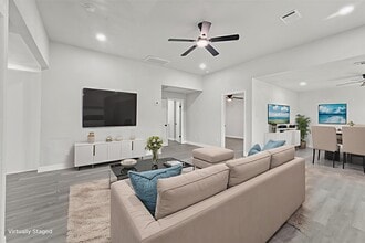 Building Photo - 1615 Hiller St