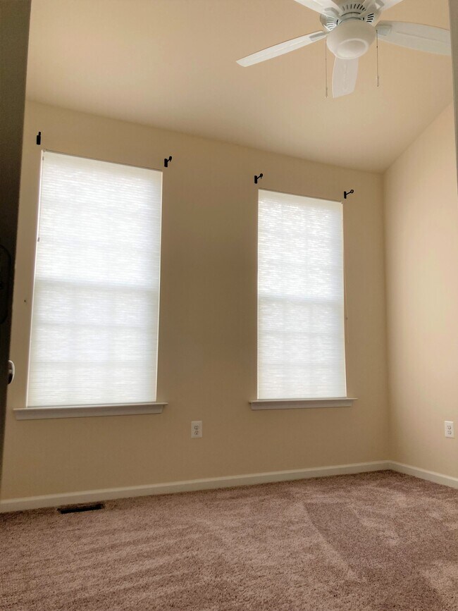 Third Bedroom - 8 Lamplighter Ln