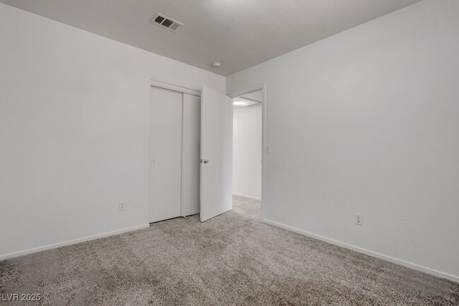 Building Photo - 2187 Eclair Cir