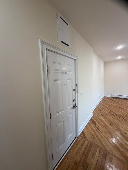 Building Photo - 8517 4th Ave