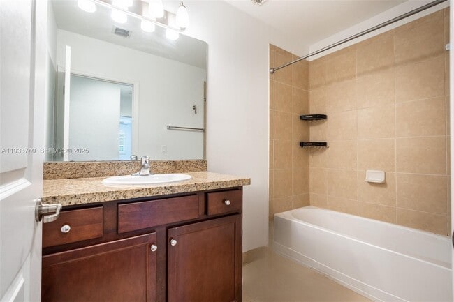 Building Photo - 4652 Horseshoe Cir