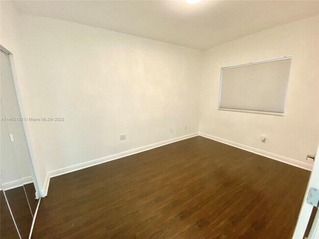 Building Photo - 10770 NW 66th St