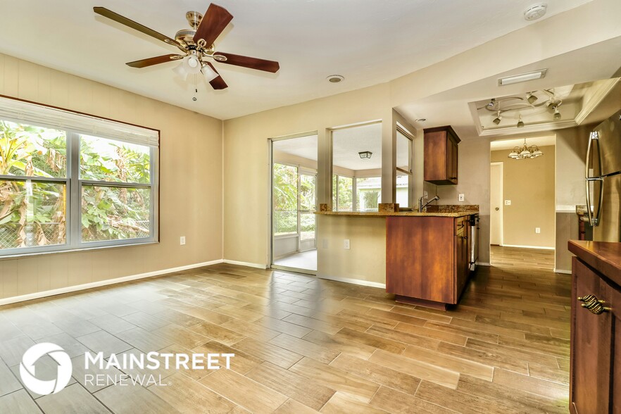 Building Photo - 1124 Danny Dr