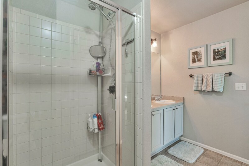 Building Photo - 11356 Jersey Dr