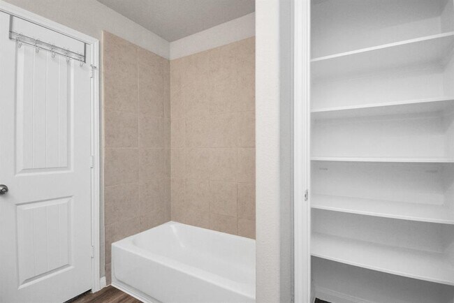 Building Photo - 24814 Puccini Pl