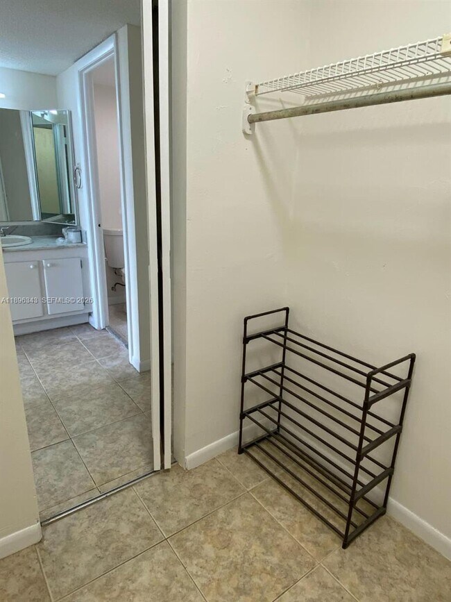 Building Photo - 1200 NE Miami Gardens Dr