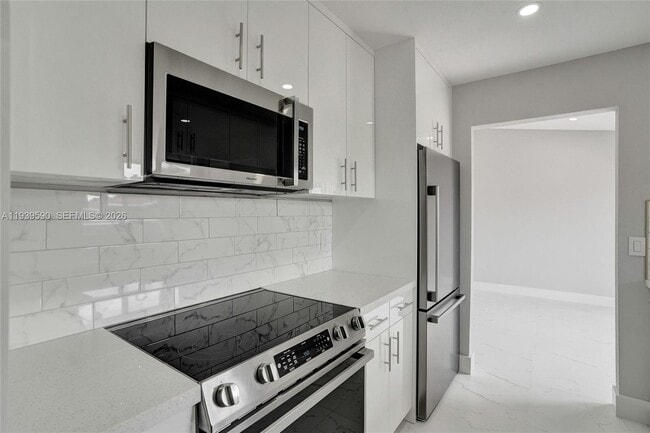 Building Photo - 5314 SW 140th Pl