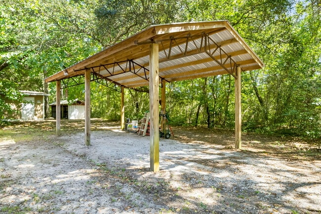 Building Photo - 1721 County Hwy 83A W