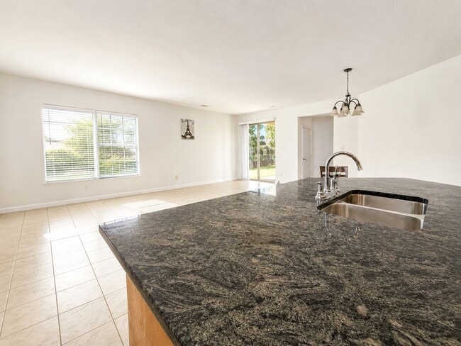 Building Photo - 18611 White Ash Ln