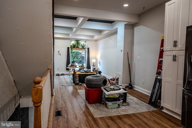 Primary Photo - 3819 Hudson St