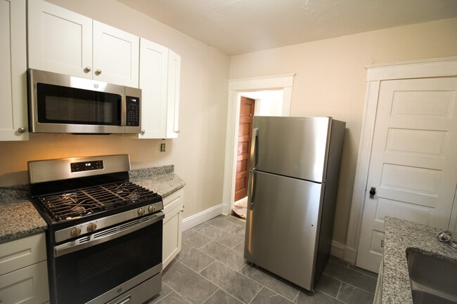 Building Photo - 3132 Harvard Ave