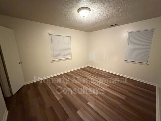 Building Photo - 22173 Ewell St