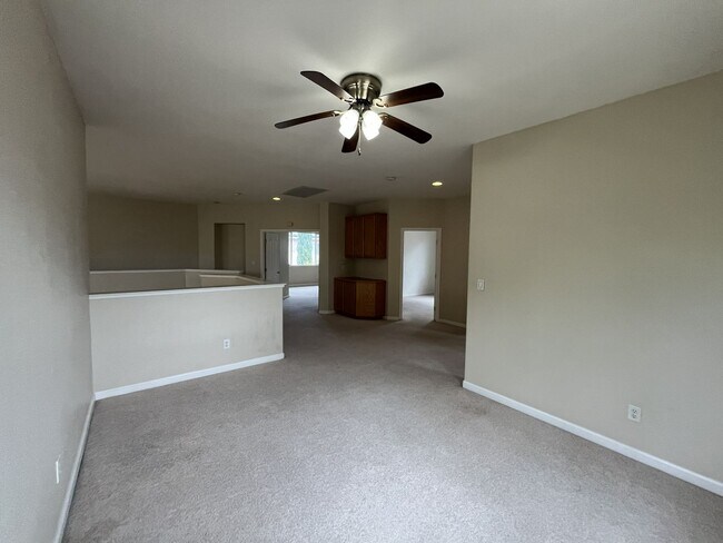Building Photo - COMING SOON!!! 4 bedroom 3 bathroom home in Elk Grove!