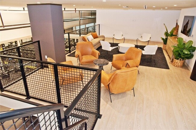 Building Photo - 225 N Miami Ave