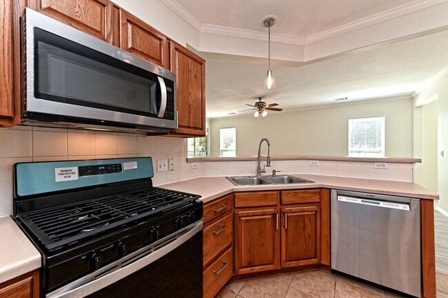 Building Photo - 111 Nassau Cir