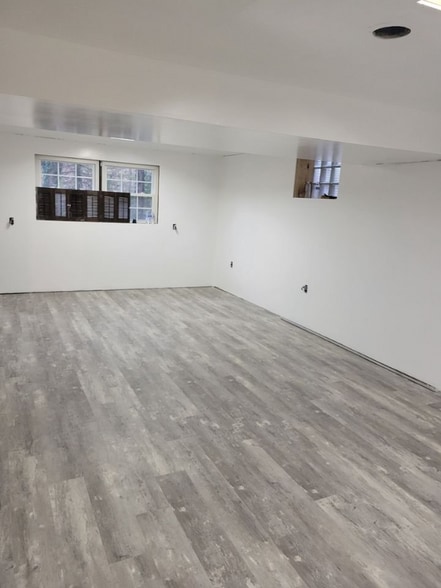 Building Photo - 1710 Wade St Ext