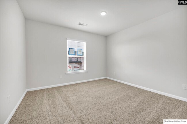 Building Photo - 231 Sunny Hl Dr