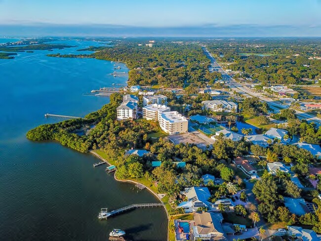 Building Photo - Edgewater at Hidden Bay