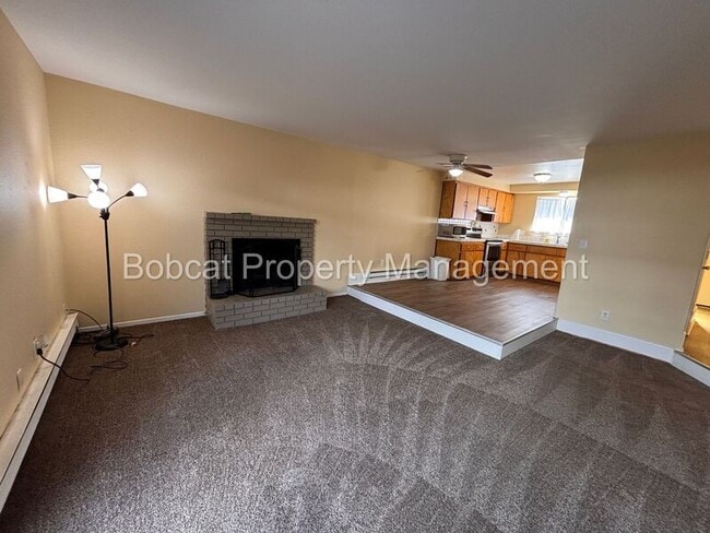 Building Photo - 1316 Green Dr