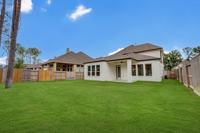 Building Photo - 21820 Enchanted Rock Dr N