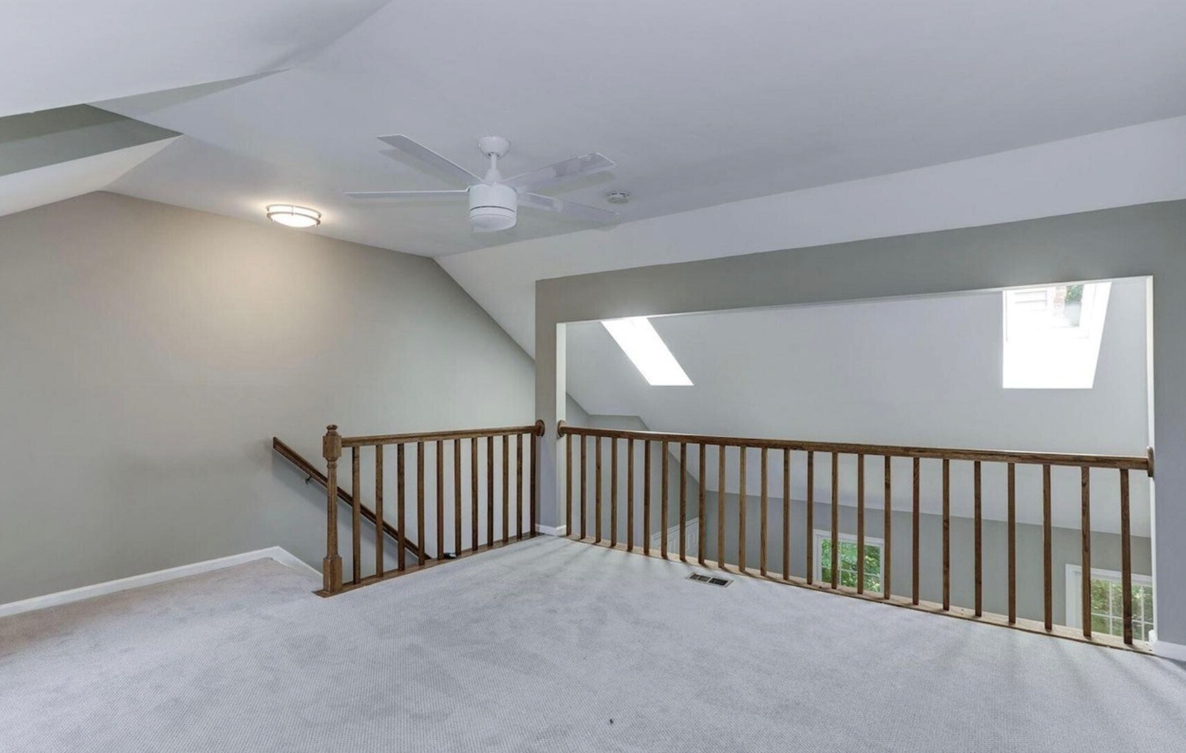 Building Photo - 5415 Grove Ridge Way