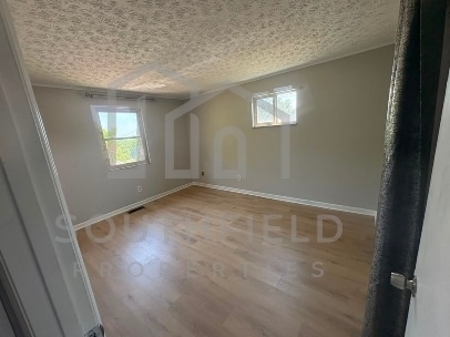 Building Photo - 3 Bedroom, 2.5 Bath with Finished Basement