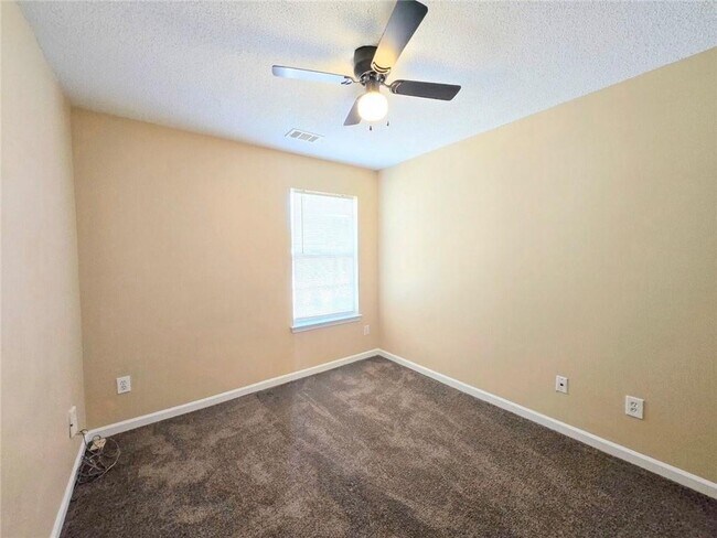 Building Photo - 119 Odyssey Turn NW