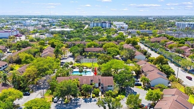 Building Photo - 344 City View Dr