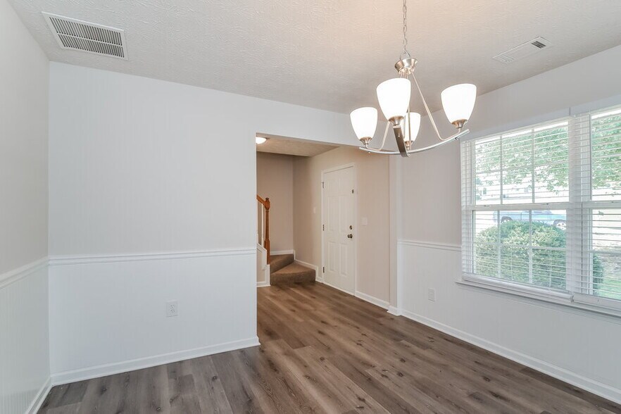 Building Photo - 626 Stonecrest Dr