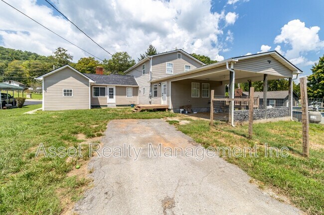 Building Photo - 817 Ridgeview Dr