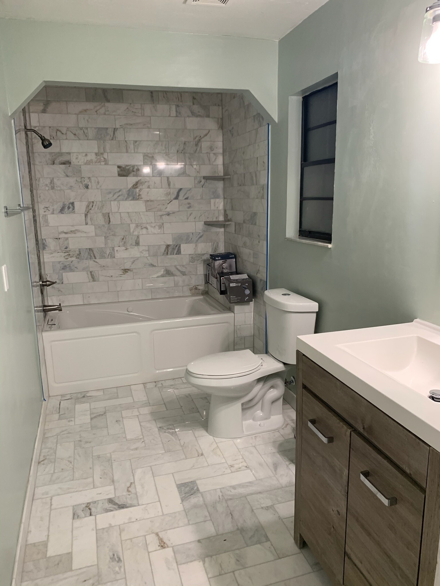 Master bathroom - 10928 NW 34th Pl