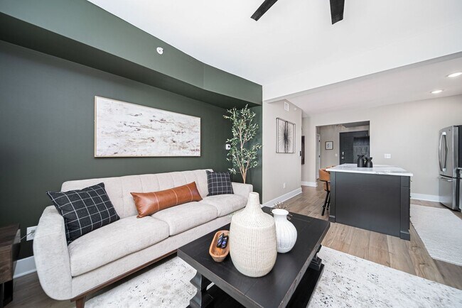 Building Photo - Fully Furnished 1 Bedroom in the heart of Short North!