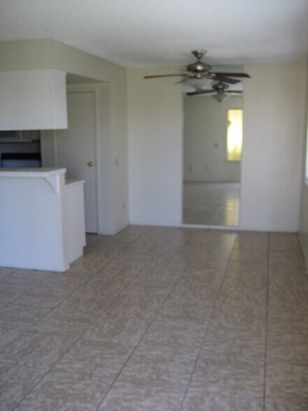 Building Photo - 72673 Raven Rd