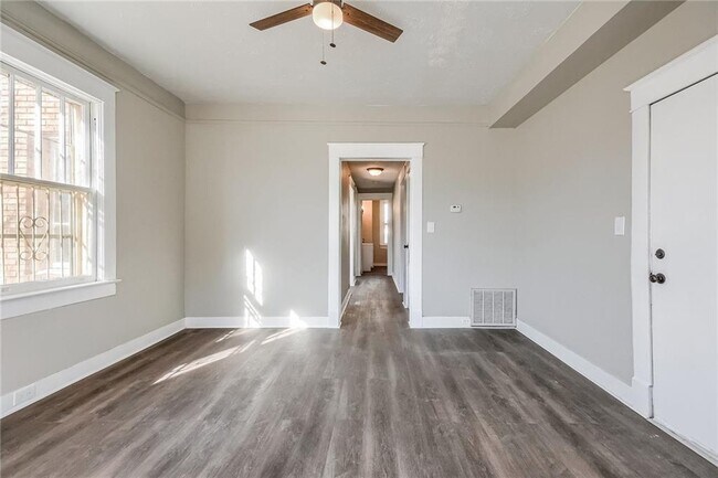 Building Photo - 1445 Lucile Ave SW