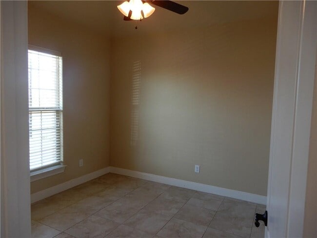 Building Photo - 184 Mauna Kea Ln