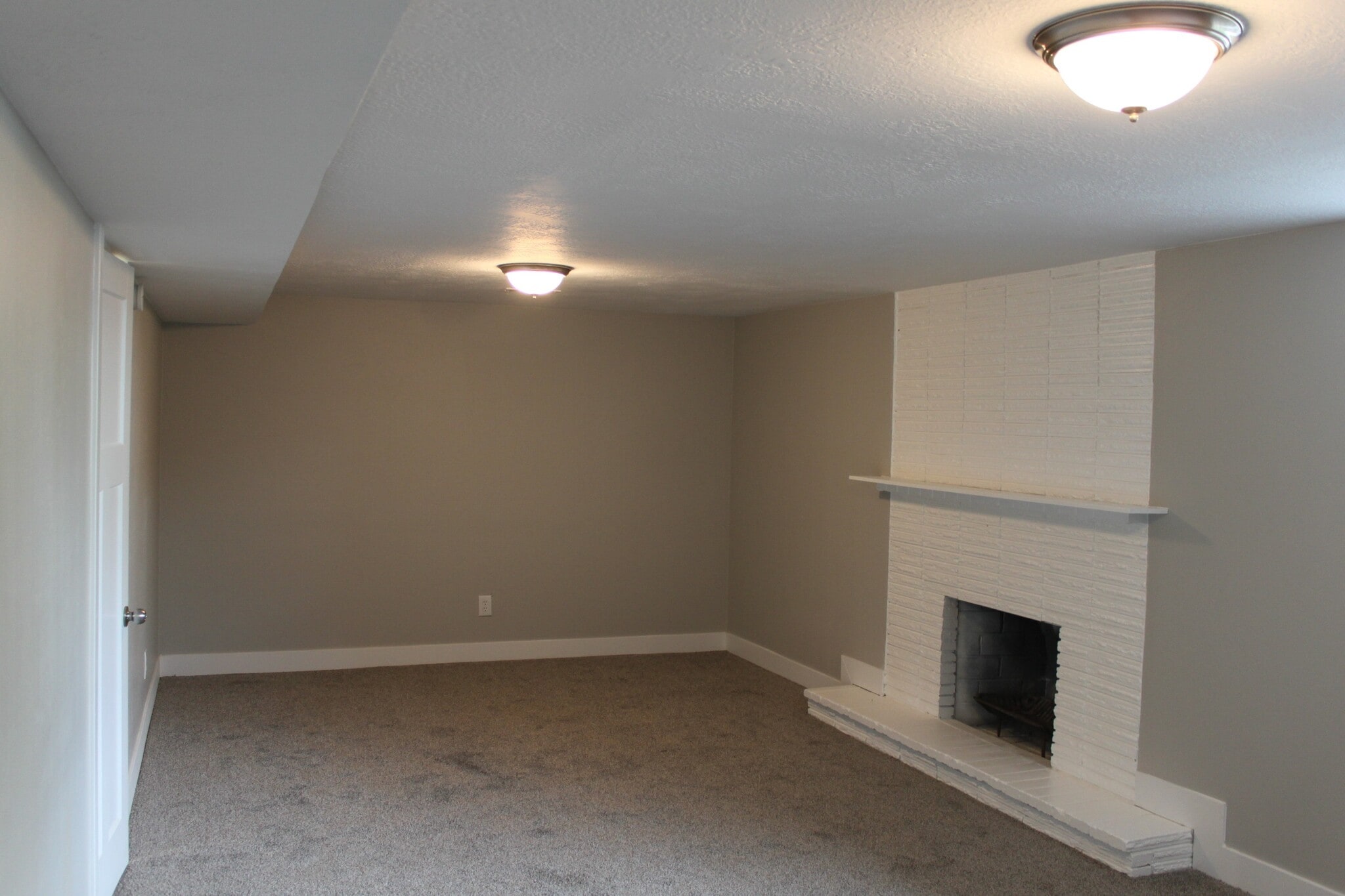 Building Photo - 429 W 2700 S