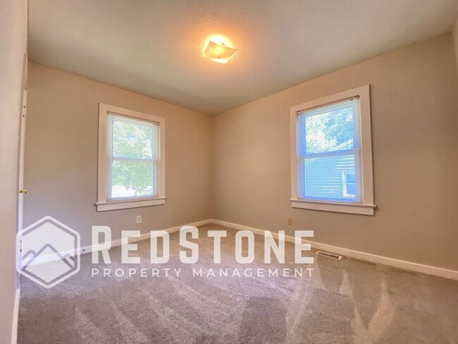 Building Photo - 148 Hunter Ave