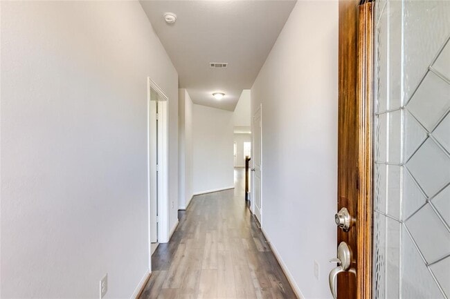 Building Photo - 6601 Avila Way