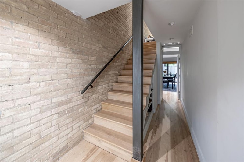 Building Photo - 4030 Buena Vista St