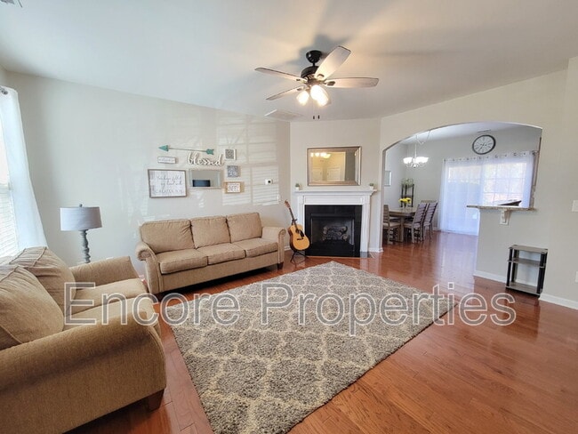 Building Photo - 1007 Denmark Manor Dr