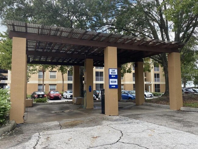 Building Photo - 7618 Pissarro Dr